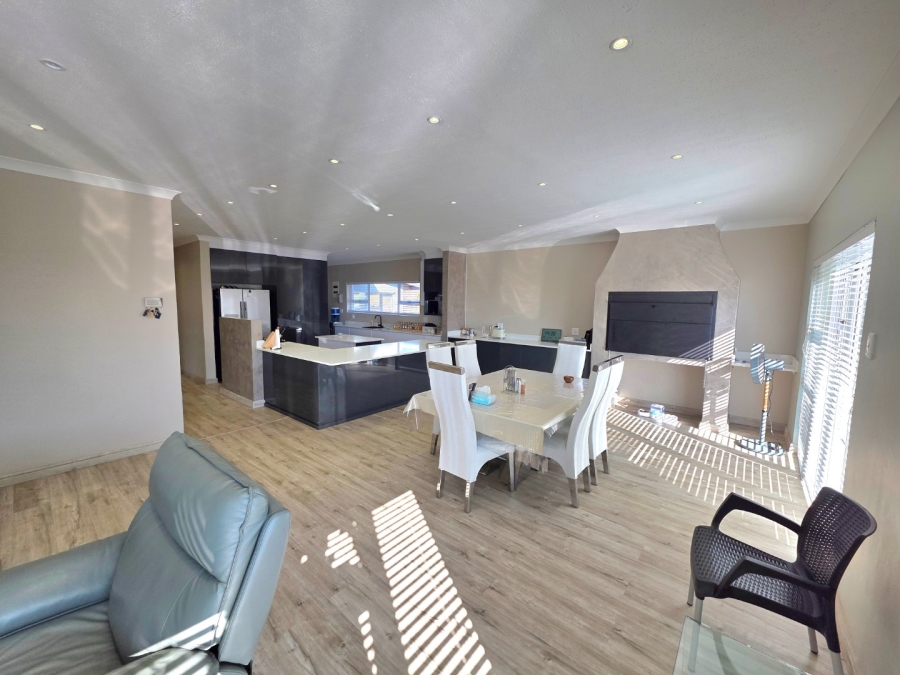 4 Bedroom Property for Sale in Panorama Free State